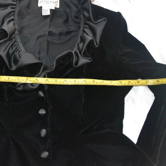 Vintage AFTER FIVE Black Velvet Blazer Jacket Formal Ruffle Jacket Size 10 - Picture 8 of 10